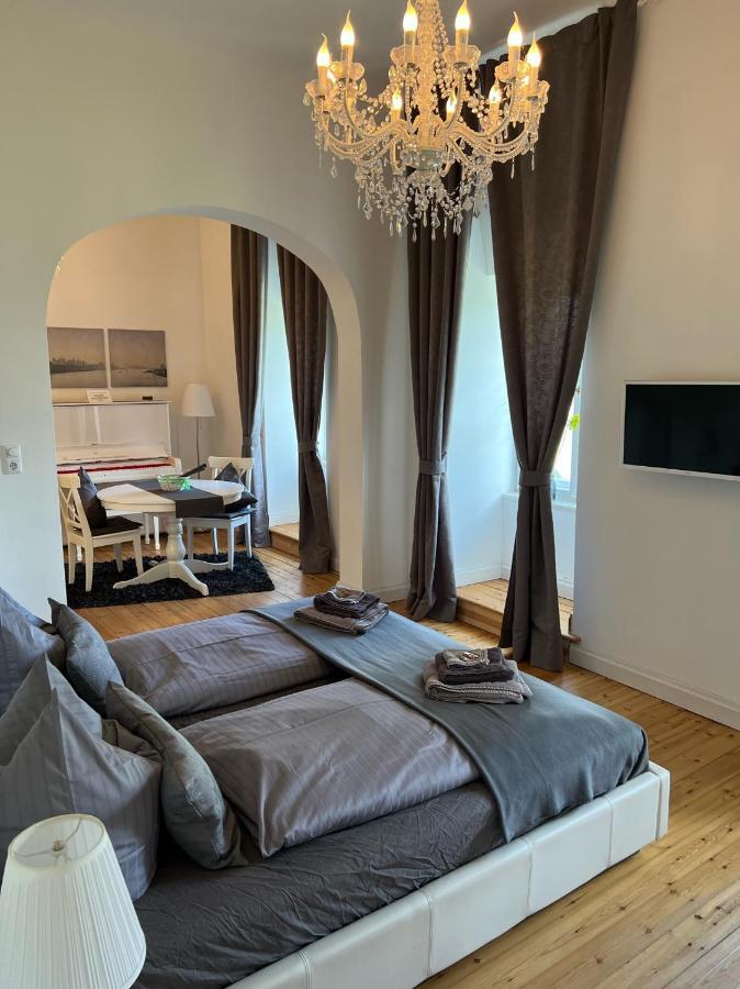 Schloss Grabow, Resting Place & A Luxury Piano Collection Resort, Prignitz Brandenburg Екстериор снимка
